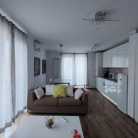 La Soare Apartamento *